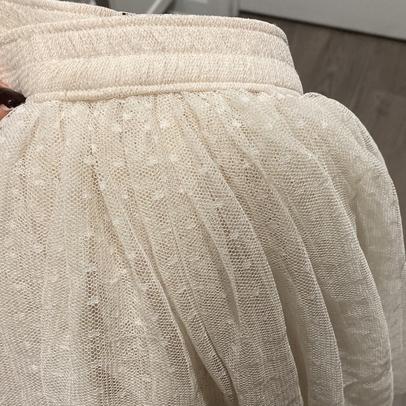 A&F Tulle off white sheet polka dot layered Mini Skirt - Picture 2 of 5